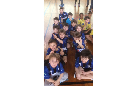 Nos jeunes assurent au tournoi de Mini-Hand à Fontenay