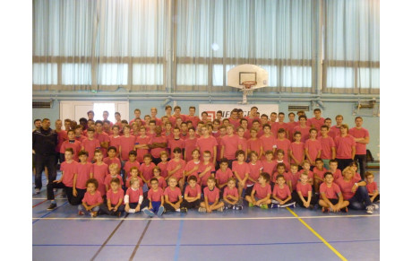 Remise des maillots et photos
